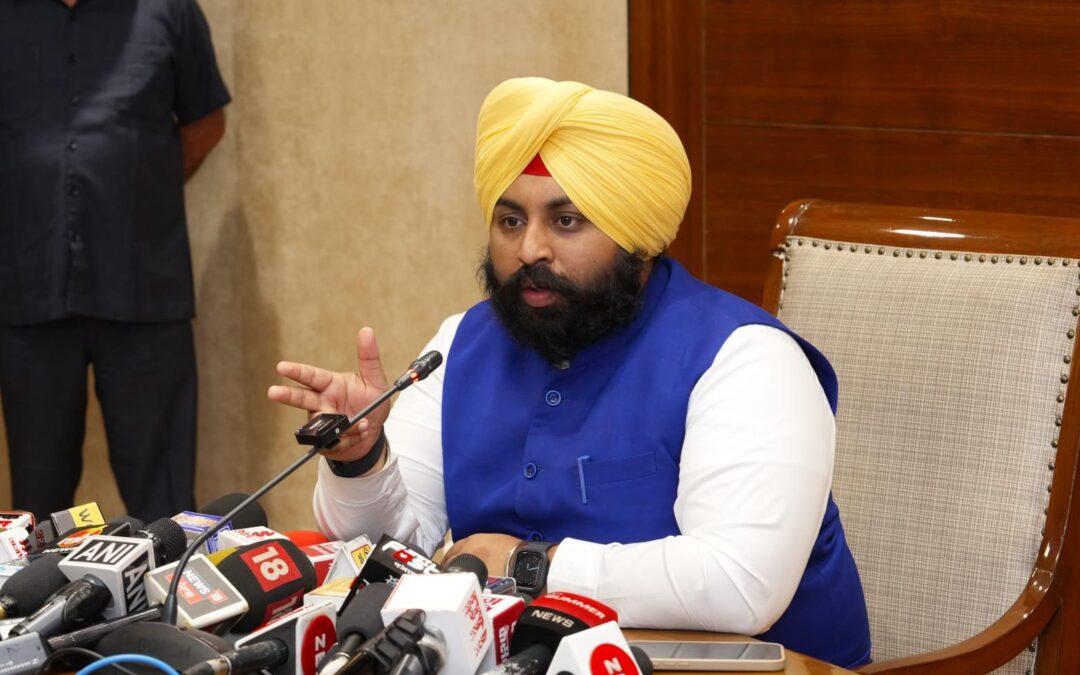 ਹਰਜੋਤ ਸਿੰਘ ਬੈਂਸ ਨੇ ਸਿੱਖਿਆ ਸੁਧਾਰਾਂ ‘ਤੇ ਸੌੜੀ ਸਿਆਸਤ ਕਰਨ ਵਾਲੇ ਵਿਰੋਧੀ ਧਿਰ ਦੇ ਆਗੂਆਂ ਨੂੰ ਘੇਰਿਆ