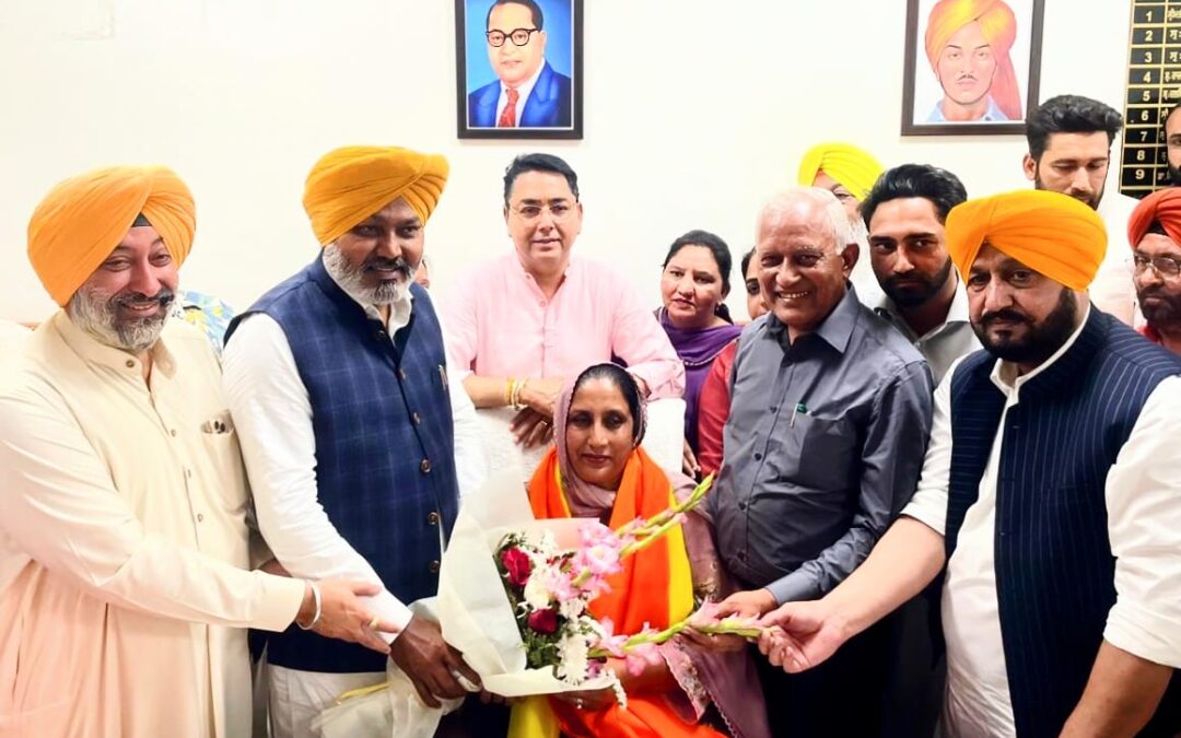ਕੈਬਨਿਟ ਮੰਤਰੀ ਹਰਪਾਲ ਸਿੰਘ ਚੀਮਾ, ਅਮਨ ਅਰੋੜਾ ਅਤੇ ਬਰਿੰਦਰ ਗੋਇਲ ਦੀ ਮੌਜੂਦਗੀ ਵਿੱਚ ਪ੍ਰੋ. ਜਸਵੀਰ ਕੌਰ ਸ਼ੇਰਗਿੱਲ ਨੇ ਮਾਰਕੀਟ ਕਮੇਟੀ ਦਿੜ੍ਹਬਾ ਦੇ ਚੇਅਰਪਰਸਨ ਵਜੋ ਅਹੁਦਾ ਸੰਭਾਲਿਆ