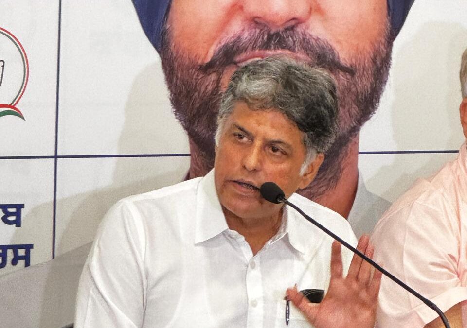 ਈਡੀ ਵੱਲੋਂ ਨੈਸ਼ਨਲ ਹੈਰਾਲਡ ਮਾਮਲੇ ਵਿਚ ਚਾਰਜਸ਼ੀਟ ਕਾਂਗਰਸ ਲੀਡਰਸ਼ਿਪ ਨੂੰ ਬਦਨਾਮ ਕਰਨ ਦੀ ਕੋਸ਼ਿਸ਼: ਤਿਵਾੜੀ