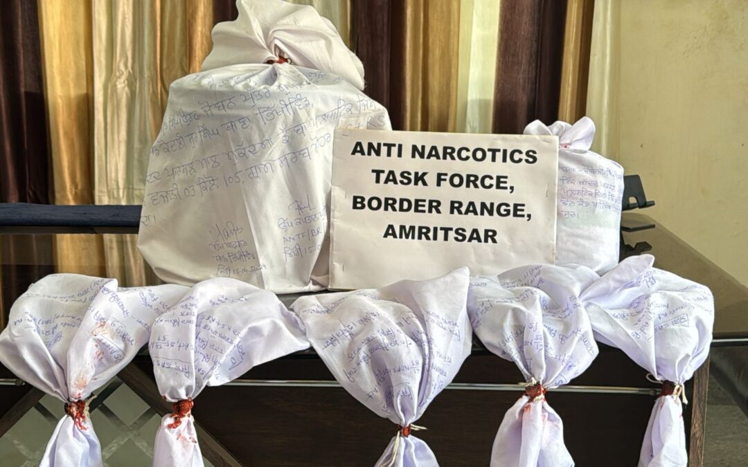 ਪੰਜਾਬ ਪੁਲਿਸ ਨੇ ਪਾਕਿਸਤਾਨ ਅਧਾਰਤ ਤਸਕਰ ਨਾਲ ਜੁੜੇ ਨਸ਼ਾ ਤਸਕਰ ਨੂੰ ਕੀਤਾ ਗ੍ਰਿਫ਼ਤਾਰ; 3 ਕਿਲੋ ਹੈਰੋਇਨ, ਦੋ ਪਿਸਤੌਲ ਬਰਾਮਦ