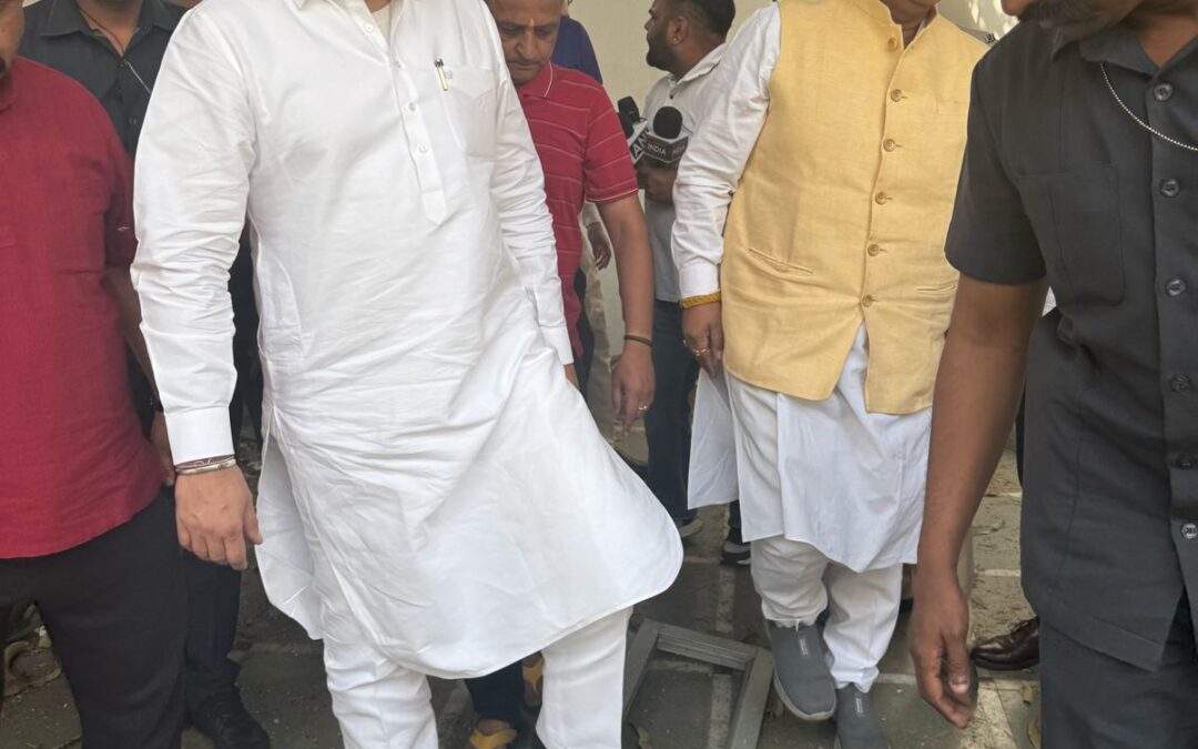 ਪੰਜਾਬ ਵਿੱਚ ਕਾਨੂੰਨ ਅਤੇ ਵਿਵਸਥਾ ਡੱਗਮਗਾ ਗਈ ਹੈ, ਕਹਿੰਦੇ ਹਨ ਰਵਨੀਤ ਬਿੱਟੂ, ਬੀਜੇਪੀ ਨੇਤਾ ਕਾਲੀਆ ਦੇ ਘਰ ‘ਤੇ ਗ੍ਰੇਨੇਡ ਹਮਲੇ ਦੀ ਨਿੰਦਾ ਕੀਤੀ