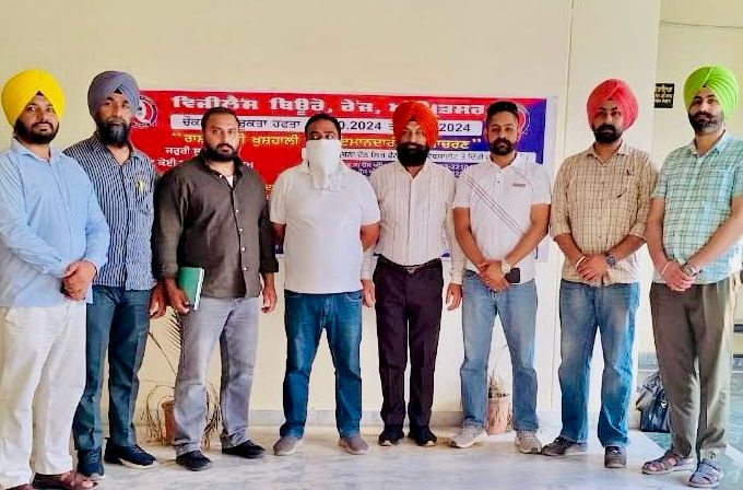 ਮਾਰਕੀਟ ਕਮੇਟੀ ਦਾ ਮੰਡੀ ਸੁਪਰਵਾਈਜ਼ਰ ਨੂੰ 7,000 ਰੁਪਏ ਰਿਸ਼ਵਤ ਲੈਂਦਾ ਵਿਜੀਲੈਂਸ ਬਿਊਰੋ ਵਲੋਂ ਗ੍ਰਿਫ਼ਤਾਰ