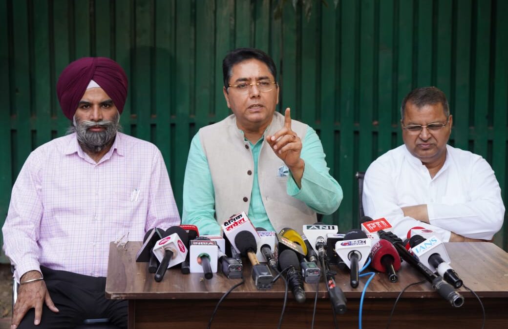 ‘ਆਪ’ ਪੰਜਾਬ ਦੇ ਪ੍ਰਧਾਨ ਅਮਨ ਅਰੋੜਾ ਨੇ ਪੰਨੂ ਨੂੰ ਦਿੱਤੀ ਚੁਣੌਤੀ, ਕਿਹਾ- ਜੇਕਰ ਹਿੰਮਤ ਹੈ ਤਾਂ ਉਹ ਖ਼ੁਦ ਆਵੇ ਪੰਜਾਬ