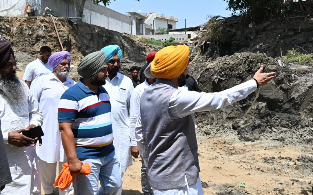 ‘ਆਪ’ ਦੀ ਪੰਜਾਬ ਵਿੱਚ ਟੋਭਿਆਂ ਦੀ ਸਫਾਈ ਮੁਹਿੰਮ ਦਾ ਨਤੀਜਾ: ਖੰਨਾ ਦੇ ਪਿੰਡ ਭੁਮੱਦੀ ਦੇ ਟੋਭੇ ਦੀ 50 ਸਾਲ ਬਾਅਦ ਹੋਈ ਸਫ਼ਾਈ