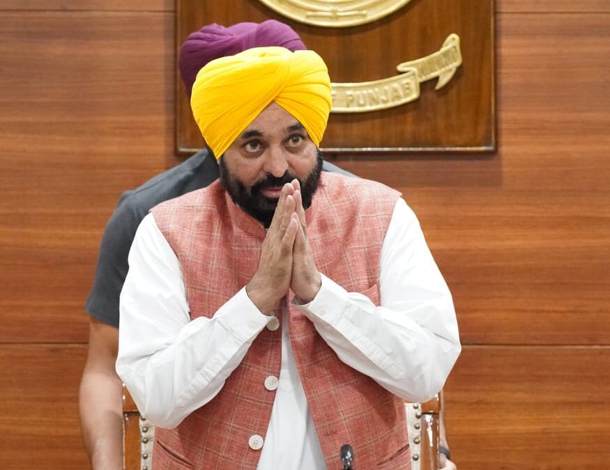 ਮੁੱਖ ਮੰਤਰੀ ਦੀ ਅਗਵਾਈ ਵਿੱਚ ਸਾਰੀਆਂ ਸਿਆਸੀ ਪਾਰਟੀਆਂ ਨੇ ਪੰਜਾਬ ਦੇ ਪਾਣੀਆਂ ਨੂੰ ਬਚਾਉਣ ਲਈ ਇਕਜੁੱਟਤਾ ਦੀ ਵਿਲੱਖਣ ਮਿਸਾਲ ਕਾਇਮ ਕੀਤੀ