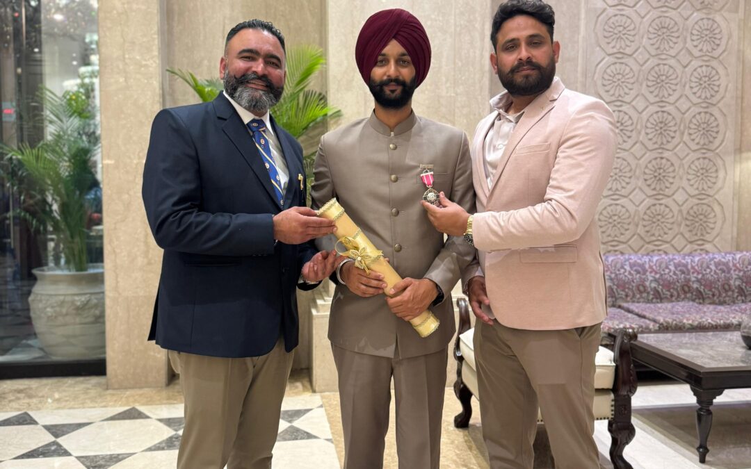 ਕੋਚ ਜੀਵਨਜੋਤ ਸਿੰਘ ਤੇਜਾ ਦੇ ਵਿਦਿਆਰਥੀ, ਸ਼੍ਰੀ ਹਰਵਿੰਦਰ ਸਿੰਘ ਨੂੰ ਪੈਰਾ ਤੀਰਅੰਦਾਜ਼ੀ ਵਿੱਚ ਮਿਸਾਲੀ ਯੋਗਦਾਨ ਲਈ ਪਦਮ ਸ਼੍ਰੀ ਨਾਲ ਸਨਮਾਨਿਤ ਕੀਤਾ ਗਿਆ