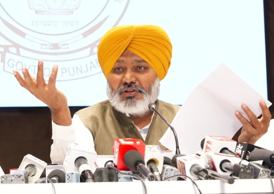 ਪੰਜਾਬ ਦੀ ਮਾਨ ਸਰਕਾਰ ਨੇ ਜੀਐਸਟੀ ਪ੍ਰਾਪਤੀ ਵਿੱਚ ਕੀਤਾ ਰਿਕਾਰਡ ਕਾਇਮ – ਅਪ੍ਰੈਲ ਵਿੱਚ 2654 ਕਰੋੜ ਰੁਪਏ ਦੀ ਇਤਿਹਾਸਕ ਪ੍ਰਾਪਤੀ: ਹਰਪਾਲ ਸਿੰਘ ਚੀਮਾ