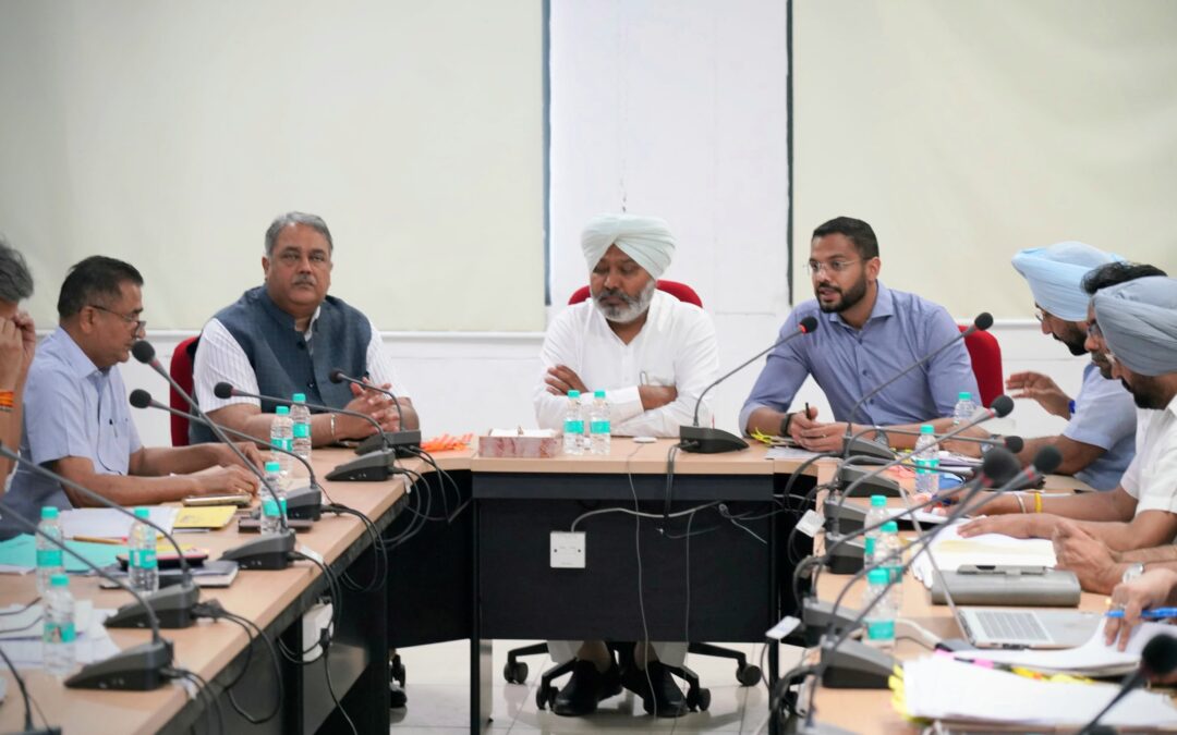 ਵਿੱਤ ਮੰਤਰੀ ਅਤੇ ਸਥਾਨਕ ਸਰਕਾਰਾਂ ਮੰਤਰੀ ਵੱਲੋਂ ਮੁਲਾਜ਼ਮ ਯੂਨੀਅਨਾਂ ਨਾਲ ਮੀਟਿੰਗਾਂ
