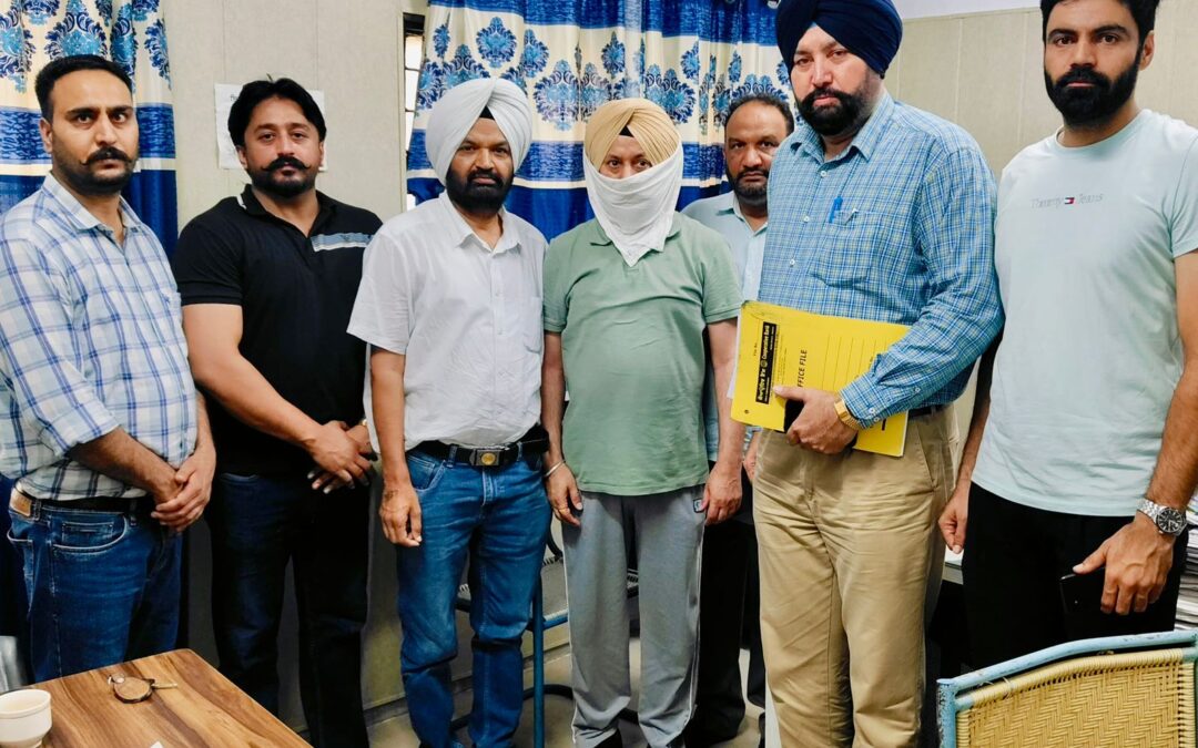 ਭ੍ਰਿਸ਼ਟਾਚਾਰ ਵਿਰੁੱਧ ਮੁਹਿੰਮ: ਵਿਜੀਲੈਂਸ ਬਿਊਰੋ ਦੇ ਉੱਡਣ ਦਸਤੇ ਵੱਲੋਂ ਬੀਡੀਪੀਓ ਦਫ਼ਤਰ ਦਾ ਸੁਪਰਡੈਂਟ 60,000 ਰੁਪਏ ਰਿਸ਼ਵਤ ਲੈਂਦਾ ਰੰਗੇ ਹੱਥੀਂ ਕਾਬੂ