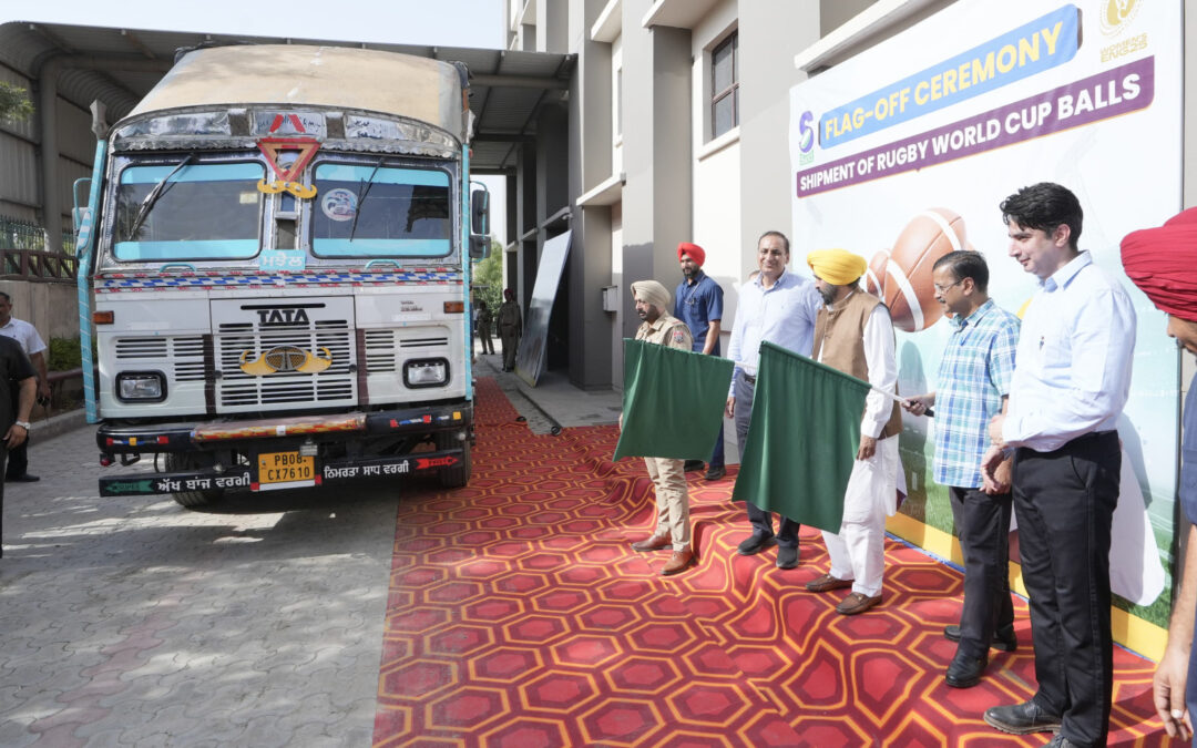 ਜਲੰਧਰ ਤੋਂ ਲੰਡਨ: ਅਰਵਿੰਦ ਕੇਜਰੀਵਾਲ ਅਤੇ ਮੁੱਖ ਮੰਤਰੀ ਮਾਨ ਨੇ ਆਲਮੀ ਮੈਚਾਂ ਲਈ 25,000 ਰਗਬੀ ਗੇਂਦਾਂ ਦੀ ਖੇਪ ਨੂੰ ਦਿਖਾਈ ਹਰੀ ਝੰਡੀ