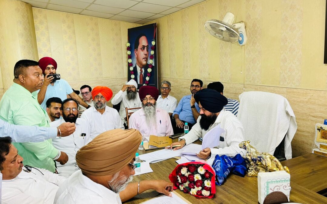 ਚੇਅਰਮੈਨ ਜਸਵੀਰ ਸਿੰਘ ਗੜ੍ਹੀ ਵਲੋਂ ਡਾ. ਅੰਬੇਡਕਰ ਭਵਨ ਲੁਧਿਆਣਾ ਵਿਖੇ ਅਨੁਸੂਚਿਤ ਜਾਤੀ ਭਾਈਚਾਰੇ ਦੇ ਲੋਕਾਂ ਦੀਆਂ ਸ਼ਿਕਾਇਤਾਂ ਸੁਣੀਆਂ ਗਈਆਂ