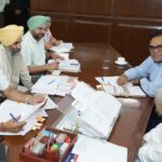 ਗੁਣਵੱਤਾ ਕੰਟਰੋਲ ਮੁਹਿੰਮ: ਗੁਰਮੀਤ ਸਿੰਘ ਖੁੱਡੀਆਂ ਵੱਲੋਂ ਮਾੜੀ ਕਾਰਗੁਜ਼ਾਰੀ ਵਾਲੇ ਜ਼ਿਲ੍ਹਿਆਂ ਖ਼ਿਲਾਫ਼ ਕਾਰਵਾਈ ਦੇ ਹੁਕਮ
