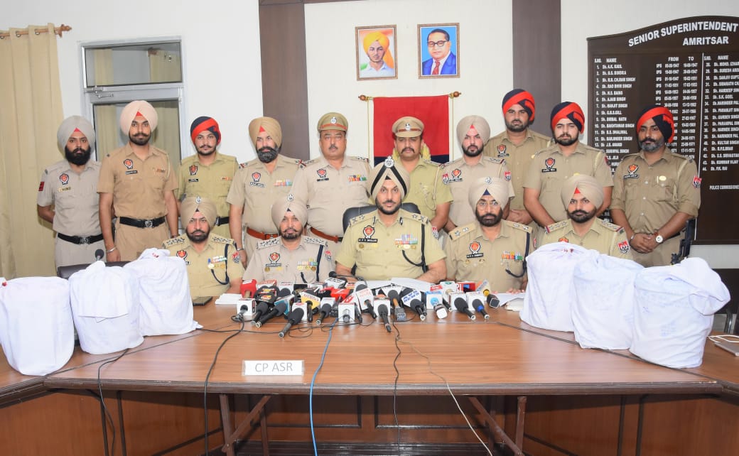 ’ਯੁੱਧ ਨਸ਼ਿਆਂ ਵਿਰੁੱਧ’ ਦੇ 121ਵੇਂ ਦਿਨ ਪੰਜਾਬ ਪੁਲਿਸ ਵੱਲੋਂ 83 ਨਸ਼ਾ ਤਸਕਰ ਗ੍ਰਿਫ਼ਤਾਰ; 65 ਕਿਲੋ ਹੈਰੋਇਨ ਅਤੇ 1 ਲੱਖ ਰੁਪਏ ਦੀ ਡਰੱਗ ਮਨੀ ਬਰਾਮਦ