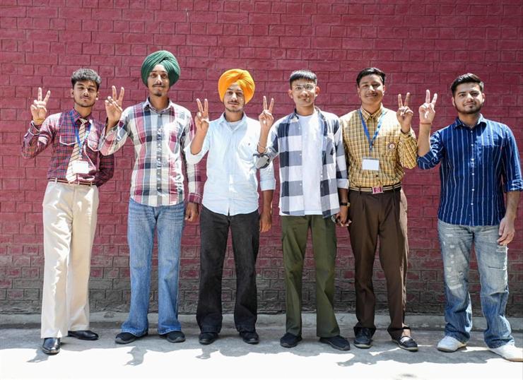 ਟੇਲਰ ਸ਼ਾੱਪ ਤੋਂ ਆਈਆਈਟੀ ਤੱਕ: ਸਿੱਖਿਆ ਕ੍ਰਾਂਤੀ ਨੇ ਬਦਲੀ ਪੰਜਾਬ ਦੇ ਆਮ ਘਰਾਂ ਦੇ ਬੱਚਿਆਂ ਦੀ ਤਕਦੀਰ