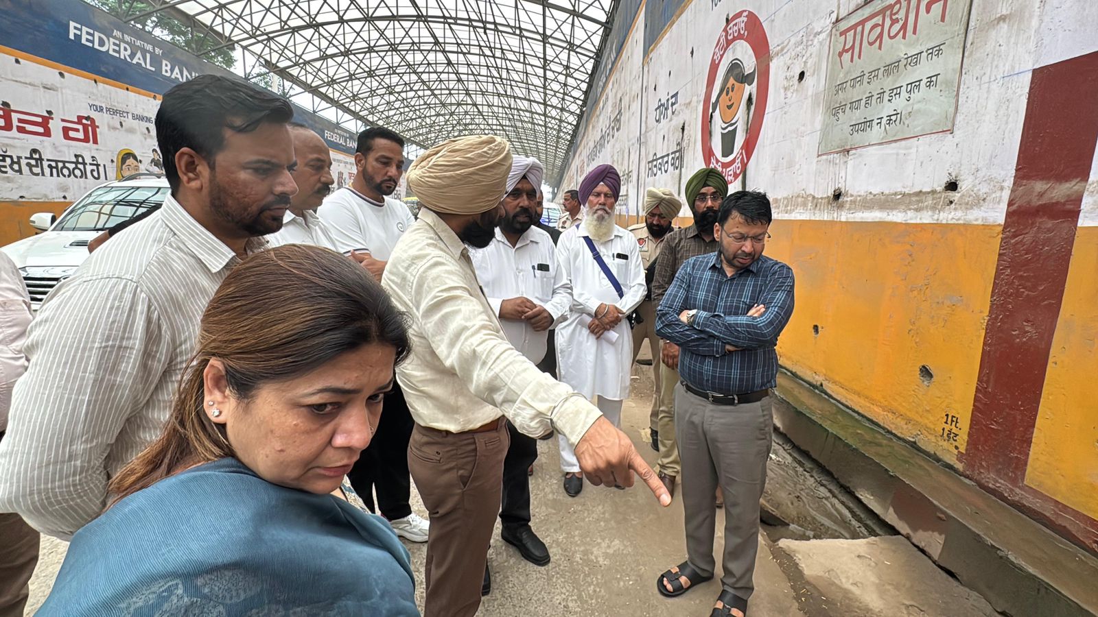 Dr. Ravjot Singh