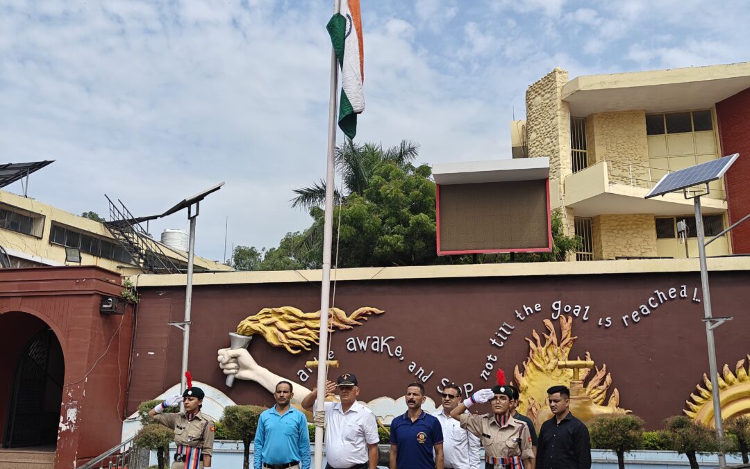 ਮੇਰਾ ਯੁਵਾ ਭਾਰਤ ਚੰਡੀਗੜ੍ਹ, ਐੱਨਐੱਸਐੱਸ ਅਤੇ ਐੱਨਸੀਸੀ, ਡੀਏਵੀ ਕਾਲਜ ਅਤੇ ਯੂਥ ਸੋਸ਼ਲਗ੍ਰਾਮ ਫਾਊਂਡੇਸ਼ਨ ਨੇ ਦੇਸ਼ ਭਗਤੀ ਦੇ ਜੋਸ਼ ਨਾਲ ਕਰਗਿਲ ਵਿਜੈ ਦਿਵਸ ਮਨਾਇਆ