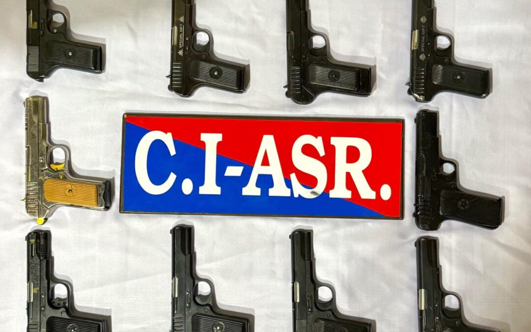 ਅੰਮ੍ਰਿਤਸਰ ਵਿੱਚ ਸਰਹੱਦ ਪਾਰੋਂ ਹਥਿਆਰਾਂ ਦੀ ਤਸਕਰੀ ਨੈੱਟਵਰਕ ਦਾ ਪਰਦਾਫਾਸ਼; 10 ਪਿਸਤੌਲਾਂ ਸਮੇਤ ਇੱਕ ਕਾਬੂ