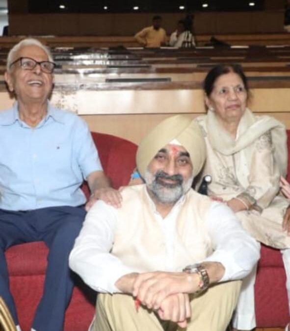 ਕੁਝ ਬੰਧਨ ਕਦੇ ਨਹੀਂ ਮੁੱਕਦੇ…