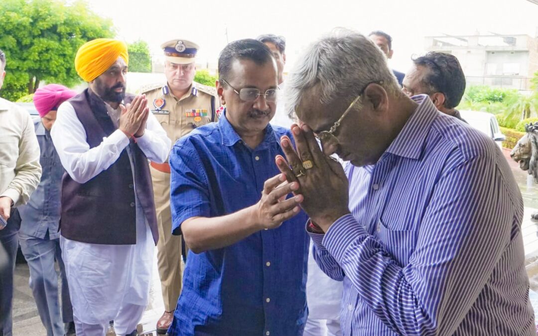 ਭਗਵੰਤ ਸਿੰਘ ਮਾਨ ਅਤੇ ਅਰਵਿੰਦ ਕੇਜਰੀਵਾਲ ਨੇ ਸਵਰਗੀ ਸੰਜੇ ਵਰਮਾ ਦੇ ਪਰਿਵਾਰ ਨਾਲ ਦੁੱਖ ਸਾਂਝਾ ਕੀਤਾ