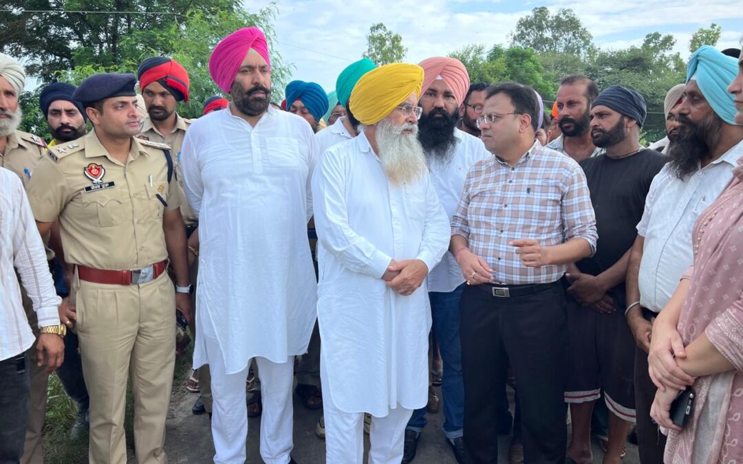 ਪੰਜਾਬ ਸਰਕਾਰ ਨੇ ਹੜ੍ਹਾਂ ਨਾਲ ਨਜਿੱਠਣ ਲਈ ਝੋਕੀ ਪੂਰੀ ਤਾਕਤ: ਬਚਾਅ ਅਤੇ ਰਾਹਤ ਕਾਰਜ ਜੰਗੀ ਪੱਧਰ ‘ਤੇ ਜਾਰੀ
