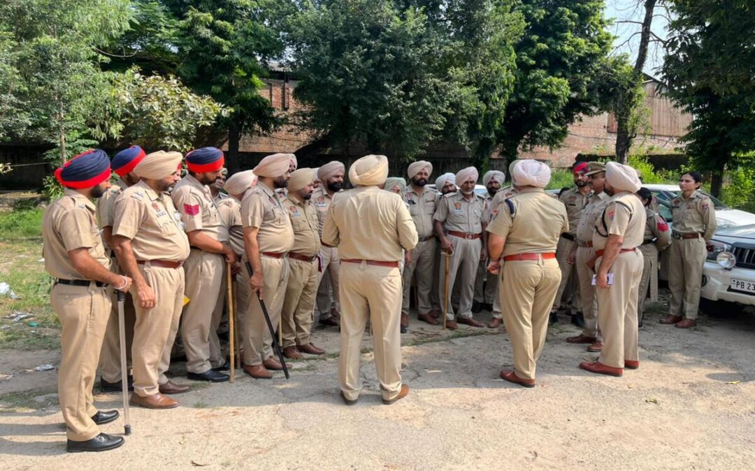 ਆਜ਼ਾਦੀ ਦਿਵਸ ਸਮਾਗਮਾਂ ਦੇ ਮੱਦੇਨਜ਼ਰ ਪੰਜਾਬ ਪੁਲਿਸ ਨੇ ਸੂਬੇ ਭਰ ਦੀਆਂ ਜ਼ਿਲ੍ਹਾ ਅਤੇ ਸਬ-ਡਵੀਜ਼ਨਲ ਅਦਾਲਤਾਂ ਵਿੱਚ ਚਲਾਈ ਘੇਰਾਬੰਦੀ ਅਤੇ ਤਲਾਸ਼ੀ ਮੁਹਿੰਮ