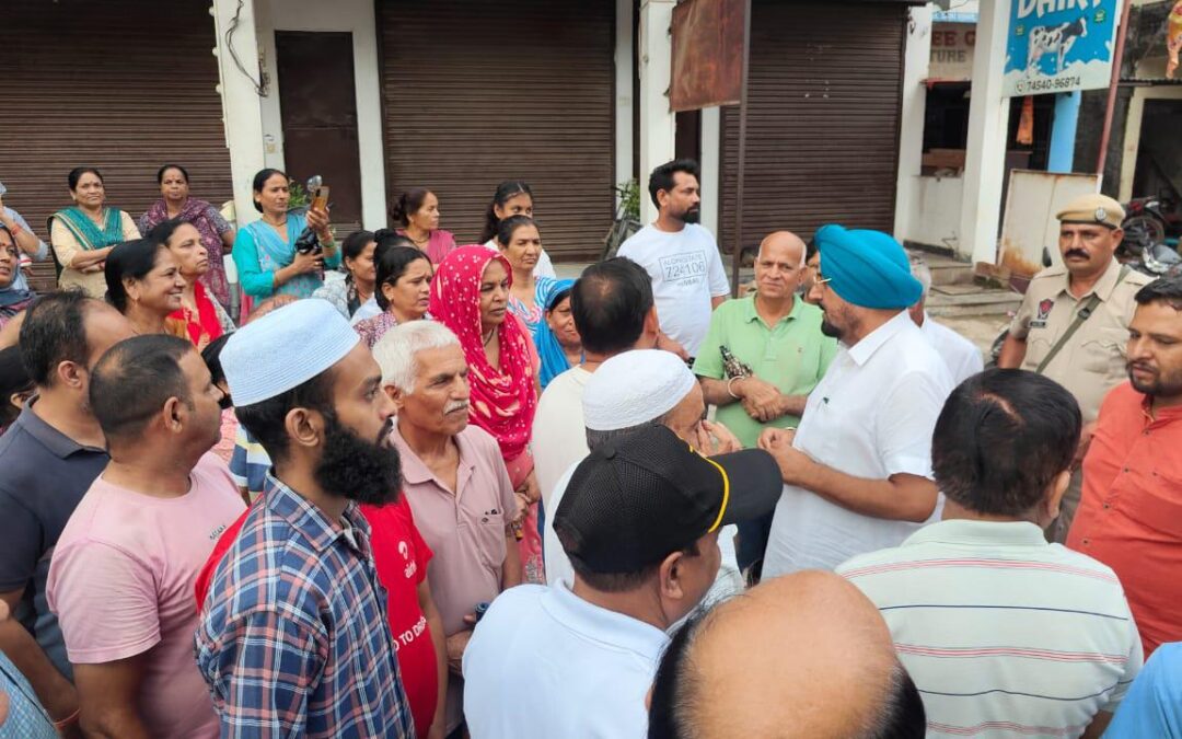 ਵਿਧਾਇਕ ਰੰਧਾਵਾ ਨੇ ਢਕੋਲੀ, ਪੀਰ ਮੁਛੱਲਾ ਵਿੱਚ ਪਾਣੀ ਦੀ ਨਿਕਾਸੀ ਦੀ ਸਮੱਸਿਆ ਦਾ ਜਾਇਜ਼ਾ ਲੈ ਅਧਿਕਾਰੀਆਂ ਨੂੰ ਹੱਲ ਲਈ ਕੀਤੀ ਹਦਾਇਤ