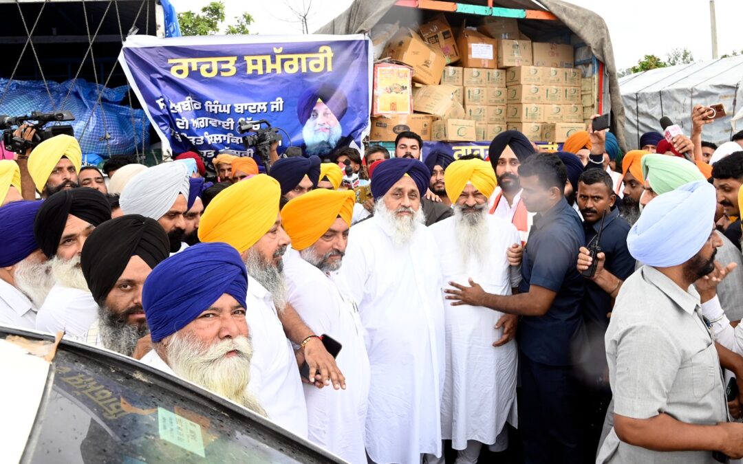 ਸੁਖਬੀਰ ਸਿੰਘ ਬਾਦਲ ਨੇ ’ਲਹਿੰਦੇ’ ਤੇ ’ਚੜ੍ਹਦੇ’ ਪੰਜਾਬ ਦੇ ਲੋਕਾਂ ਦੀਆਂ ਮੁਸੀਬਤਾਂ ਦੇ ਖ਼ਾਤਮੇ ਲਈ ਸੰਗਤ ਨਾਲ ਰਲ ਕੇ ਕੀਤੀ ਅਰਦਾਸ