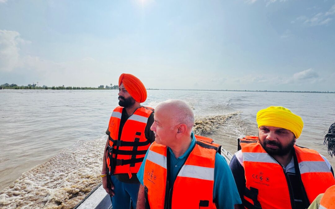 ਬੰਨ੍ਹਾਂ ਦੀ ਮਜ਼ਬੂਤੀ ਲਈ ਯਤਨ: ਕੈਬਨਿਟ ਮੰਤਰੀ ਭੁੱਲਰ ਅਤੇ ਹਰਭਜਨ ਸਿੰਘ ਈਟੀਓ ਬਿਆਸ ਦਰਿਆ ਦੇ ਕਮਜ਼ੋਰ ਹਿੱਸਿਆ ਨੂੰ ਮਜ਼ਬੂਤ ਕਰਨ ਦੇ ਕਾਰਜ ‘ਚ ਸਹਿਯੋਗ ਦਿੱਤਾ