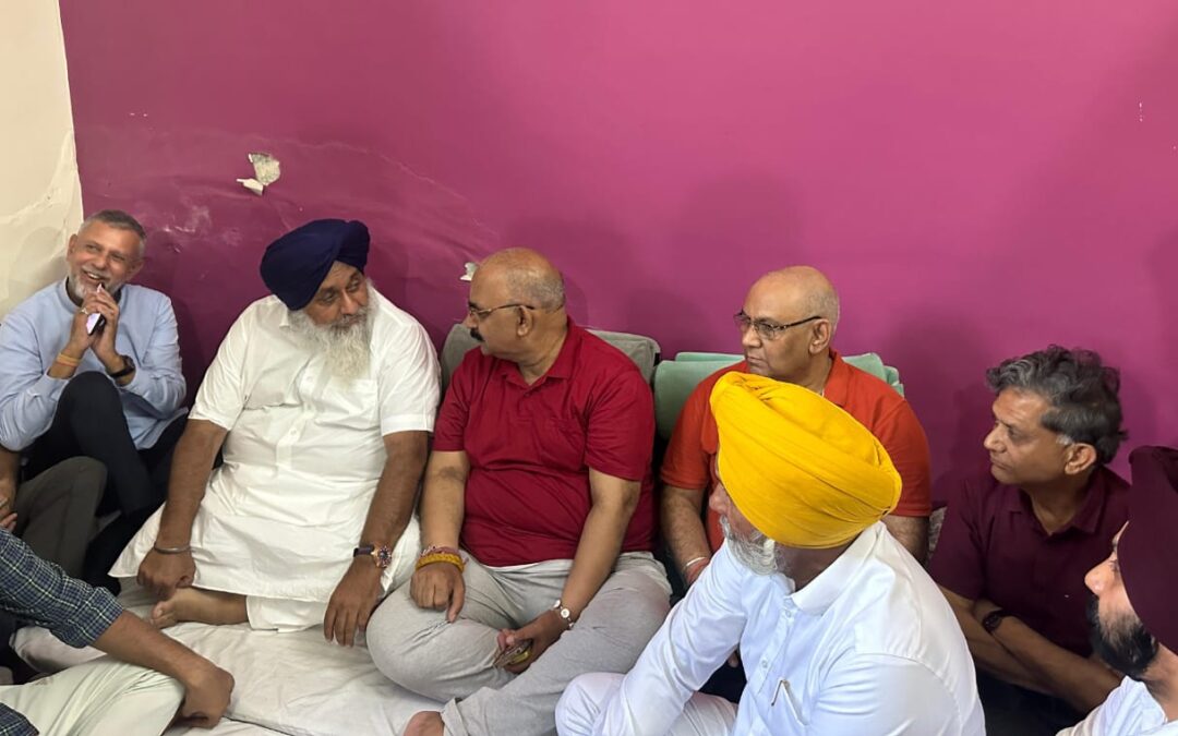 ਸੁਖਬੀਰ ਸਿੰਘ ਬਾਦਲ  ਪਹੁੰਚੇ ਪਠਾਨਕੋਟ, ਅਸ਼ਵਨੀ ਸ਼ਰਮਾ ਨਾਲ ਸਾਂਝਾ ਕੀਤਾ ਦੁੱਖ