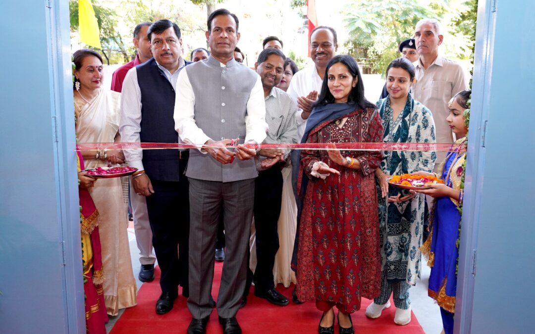 ਲੋਕ ਸੰਪਰਕ ਵਿਭਾਗ ਚੰਡੀਗੜ੍ਹ ਪ੍ਰਸ਼ਾਸਨ  ਪ੍ਰੈੱਸ ਰਿਲੀਜ਼  ਮੁੱਖ ਸਕੱਤਰ, ਯੂਟੀ ਚੰਡੀਗੜ੍ਹ ਨੇ ਸਰਕਾਰੀ ਮਾਡਲ ਹਾਈ ਸਕੂਲ, ਕਰਸਾਣ ਵਿਖੇ ਨਵੇਂ ਬਣੇ ਚਾਰ ਮੰਜ਼ਿਲਾ ਬਲਾਕ ਦਾ ਉਦਘਾਟਨ ਕੀਤਾ