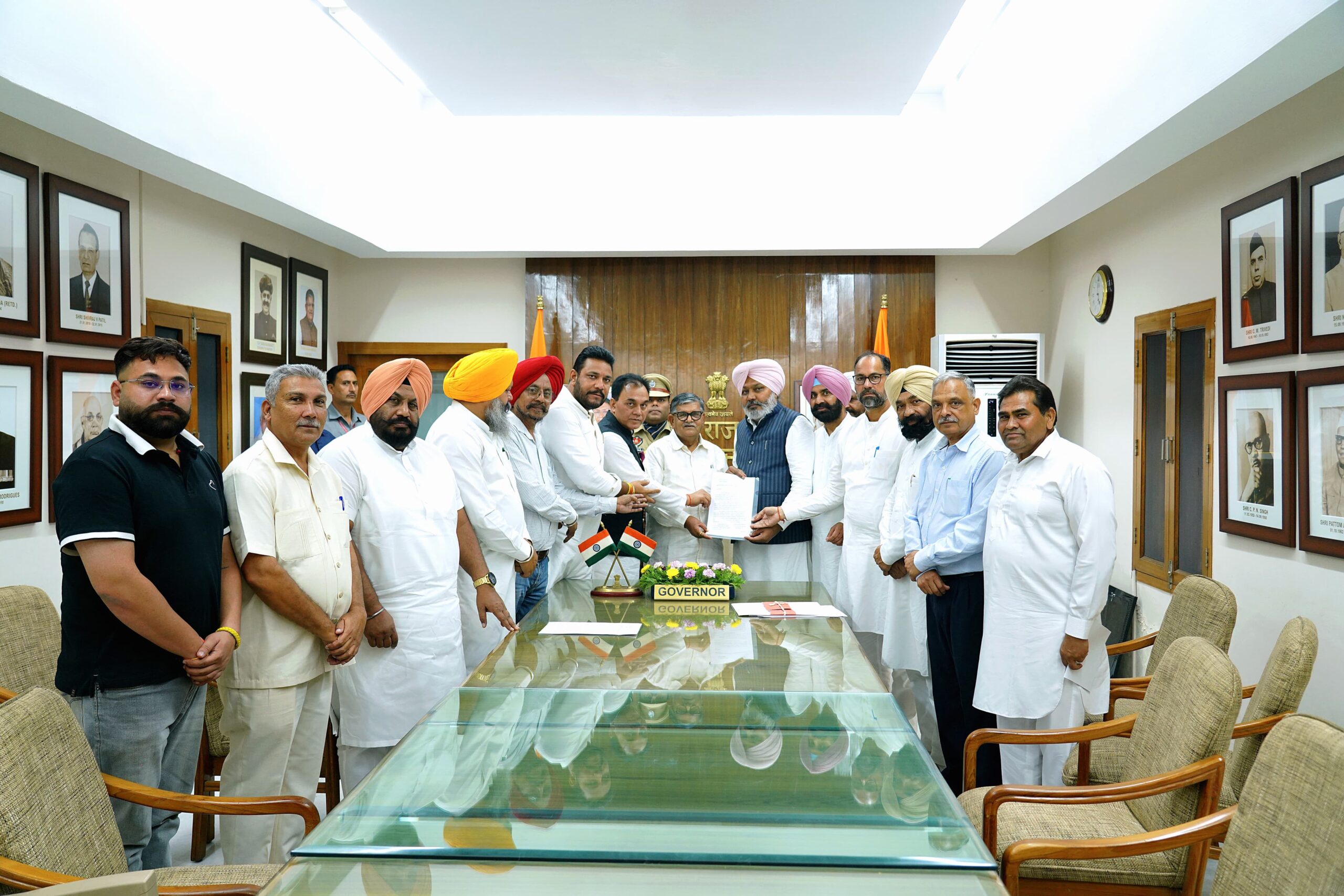 AAP Delegation Calls on Governor