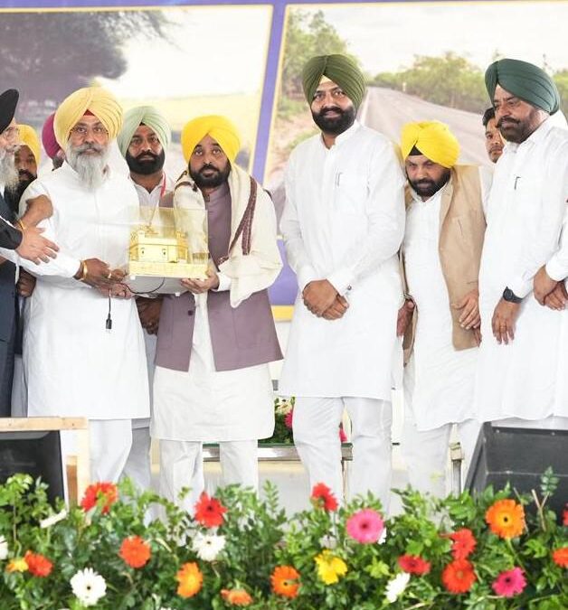 ਮੁੱਖ ਮੰਤਰੀ ਵੱਲੋਂ ਪੰਜਾਬੀਆਂ ਨੂੰ ਤਿਉਹਾਰਾਂ ਦਾ ਤੋਹਫ਼ਾ, 4150 ਕਰੋੜ ਰੁਪਏ ਦੀ ਲਾਗਤ ਨਾਲ 19,491 ਕਿਲੋਮੀਟਰ ਲਿੰਕ ਸੜਕਾਂ ਦੇ ਨਿਰਮਾਣ ਦੀ ਸ਼ੁਰੂਆਤ