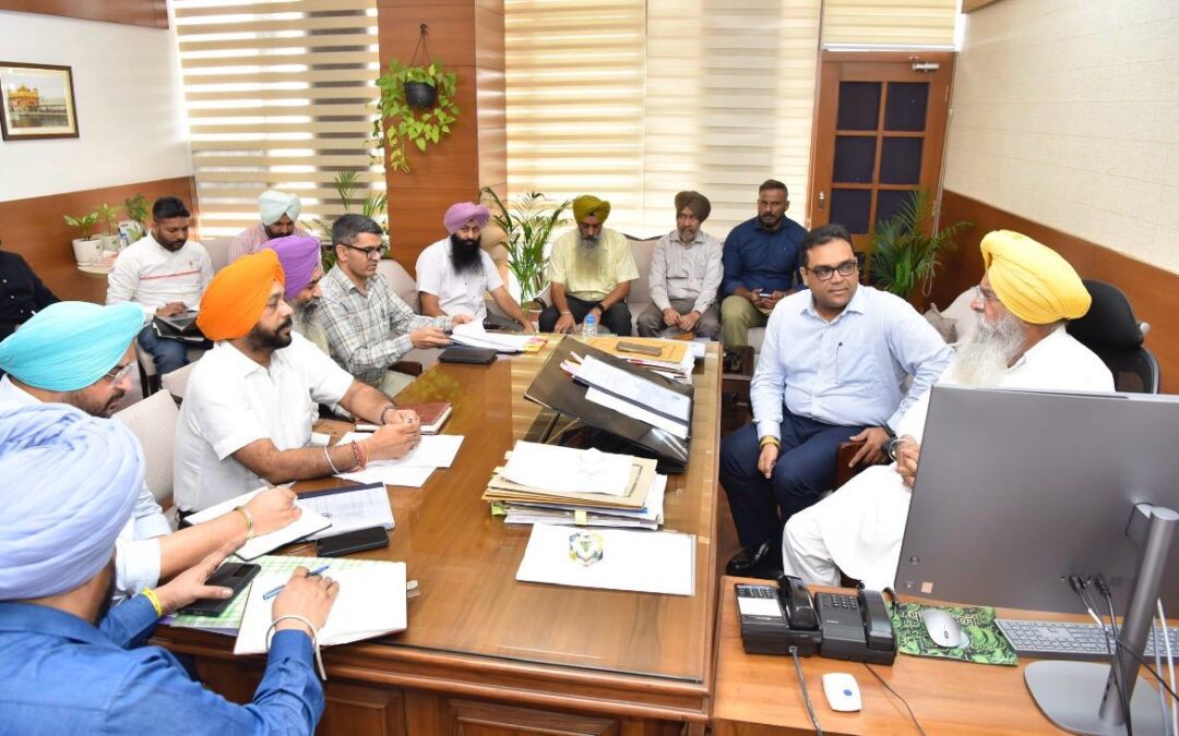 ਪੰਜਾਬ ਨੇ ਗੈਰ-ਕਾਨੂੰਨੀ ਅੰਤਰ-ਰਾਜੀ ਝੋਨਾ ਢੋਆ-ਢੁਆਈ ‘ਤੇ ਸ਼ਿਕੰਜਾ ਕੱਸਿਆ; ਕੋਟਕਪੂਰਾ ਸ਼ੈਲਰ ਦੇ ਮਾਲਕ ਸਮੇਤ 6 ਗ੍ਰਿਫ਼ਤਾਰ