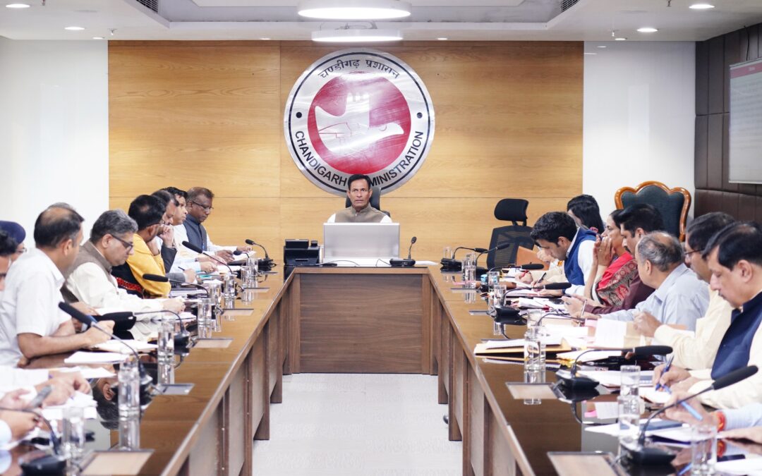 ਯੂਟੀ ਚੰਡੀਗੜ੍ਹ ਦੇ ਮੁੱਖ ਸਕੱਤਰ, ਸ਼੍ਰੀ ਐੱਚ. ਰਾਜੇਸ਼ ਪ੍ਰਸਾਦ ਨੇ ਚੰਡੀਗੜ੍ਹ ਪ੍ਰਸ਼ਾਸਨ ਦੇ ਸੀਨੀਅਰ ਅਧਿਕਾਰੀਆਂ ਨਾਲ ਇੱਕ ਮੀਟਿੰਗ ਕੀਤੀ, ਜਿਸ ਵਿੱਚ ਪ੍ਰਮੁੱਖ ਪ੍ਰਸ਼ਾਸਨਿਕ ਪਹਿਲਾਂ ਅਤੇ ਚਲ ਰਹੇ ਪ੍ਰੋਜੈਕਟਾਂ ਦੀ ਸਮੀਖਿਆ ਕੀਤੀ ਗਈ।