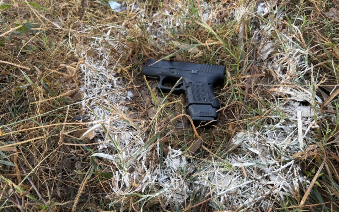 ਬਟਾਲਾ ਦੇ ਮੋਬਾਈਲ ਸਟੋਰ ‘ਤੇ ਗੋਲੀਬਾਰੀ: ਗੈਂਗਸਟਰ ਨਿਸ਼ਾਨ ਜੋਰੀਆਂ ਦਾ ਮੁੱਖ ਸਾਥੀ ਸੰਖੇਪ ਗੋਲੀਬਾਰੀ ਉਪਰੰਤ ਗ੍ਰਿਫ਼ਤਾਰ; ਗਲੌਕ ਪਿਸਤੌਲ ਬਰਾਮਦ