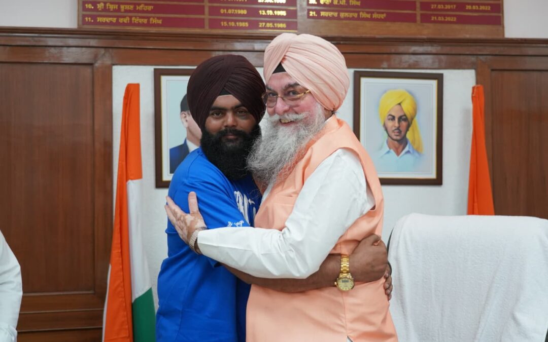 ਪੰਜਾਬ ਵਿਧਾਨ ਸਭਾ  ਸਪੀਕਰ ਕੁਲਤਾਰ ਸਿੰਘ ਸੰਧਵਾਂ ਨੇ ਅੰਤਰਰਾਸ਼ਟਰੀ ਪਾਵਰ ਸਲੈਪ ਜੇਤੂ ਜੁਝਾਰ ਸਿੰਘ ਦਾ ਸਨਮਾਨ ਕੀਤਾ