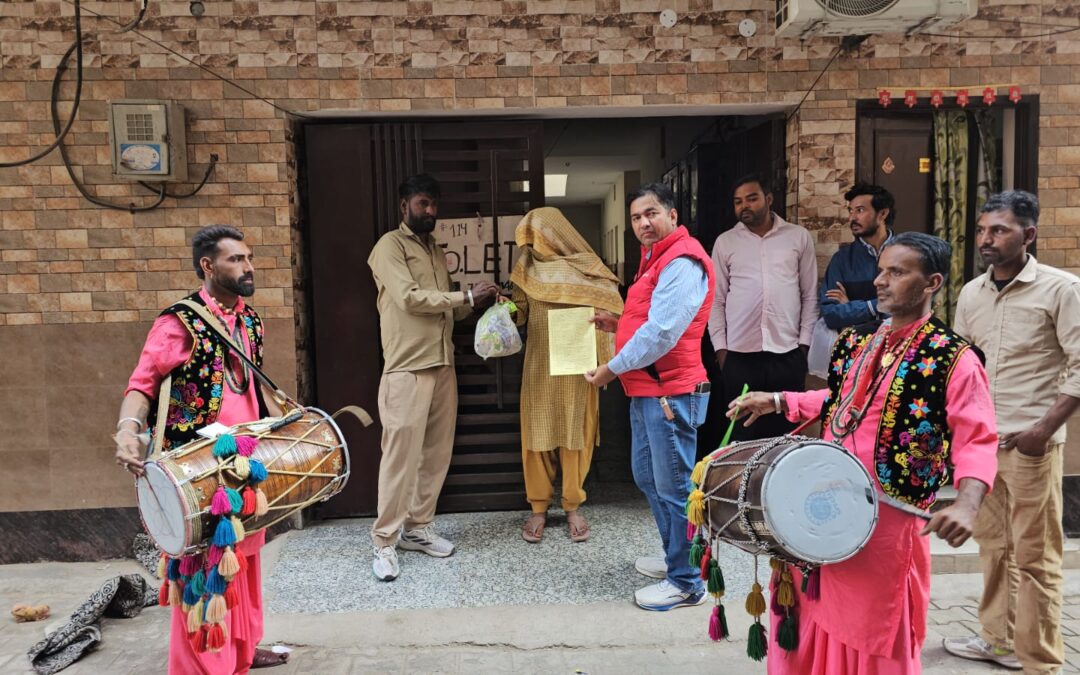 ਮਨੀਮਾਜਰਾ ਵਿਖੇ ਐੱਮਸੀ ਚੰਡੀਗੜ੍ਹ ਨੇ ਅਪਰਾਧੀਆਂ ਨੂੰ ਸ਼ਰਮਿੰਦਾ ਕੀਤਾ, ਜੁਰਮਾਨਾ ਕੀਤਾ ਅਤੇ ਜਨਤਕ ਥਾਵਾਂ ‘ਤੇ ਸੁੱਟਿਆ ਕੂੜਾ ਉਨ੍ਹਾਂ ਦੇ ਦਰਵਾਜ਼ੇ ‘ਤੇ ਵਾਪਸ ਕੀਤਾ