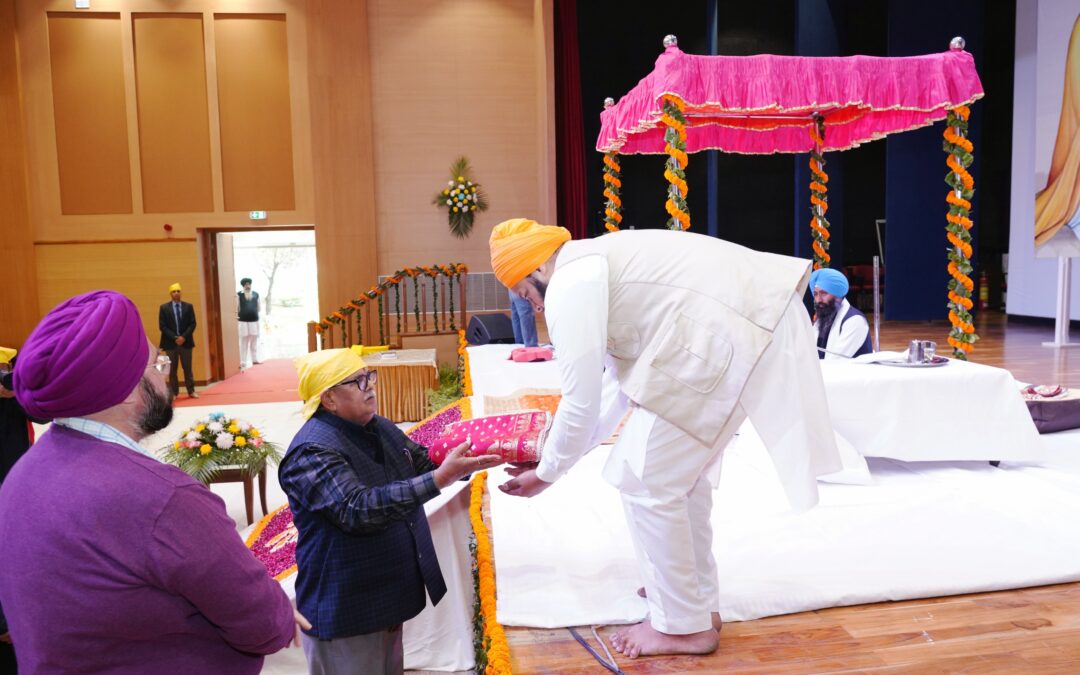 ਪੰਜਾਬ ਰਾਜ ਭਵਨ ਵੱਲੋਂ ‘ਹਿੰਦ ਦੀ ਚਾਦਰ’ ਸ੍ਰੀ ਗੁਰੂ ਤੇਗ ਬਹਾਦਰ ਸਾਹਿਬ ਜੀ ਦੇ 350ਵੇਂ ਸ਼ਹੀਦੀ ਦਿਹਾੜੇ ਨੂੰ ਸਮਰਪਿਤ ਸ਼ਬਦ ਕੀਰਤਨ ਸਜਾਇਆ ਗਿਆ।