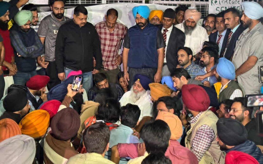 ਸੁਖਬੀਰ ਸਿੰਘ ਬਾਦਲ ਨੇ ਸਾਰਿਆਂ ਨੂੰ ਪਾਰਟੀਬਾਜ਼ੀ ਤੋਂ ਉੱਪਰ ਉੱਠ ਕੇ ਪੰਜਾਬ ਯੂਨੀਵਰਸਿਟੀ ਦੇ ਕਾਜ਼ ਦਾ ਸਮਰਥਨ ਕਰਨ ਦਾ ਸੱਦਾ ਦਿੱਤਾ