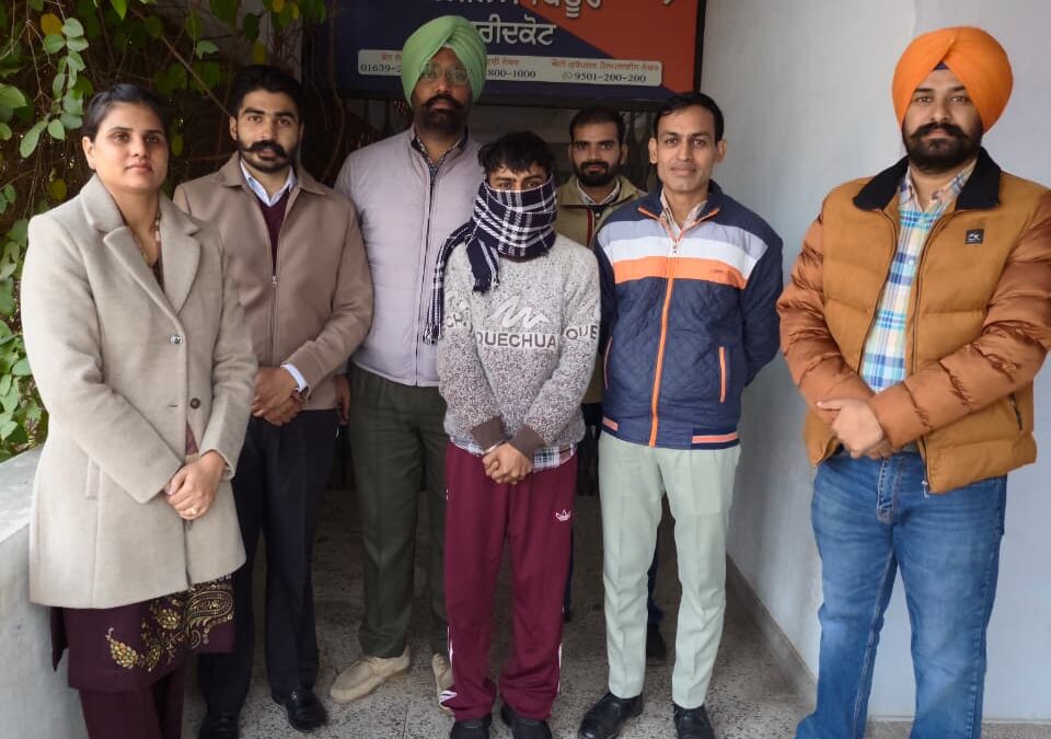 * ਵਿਜੀਲੈਂਸ ਬਿਊਰੋ ਵੱਲੋਂ 1500 ਰੁਪਏ  ਰਿਸ਼ਵਤ ਲੈਂਦੇ ਕੀਤਾ ਪ੍ਰਾਈਵੇਟ ਕਰਿੰਦੇ ਨੂੰ ਕਾਬੂ*