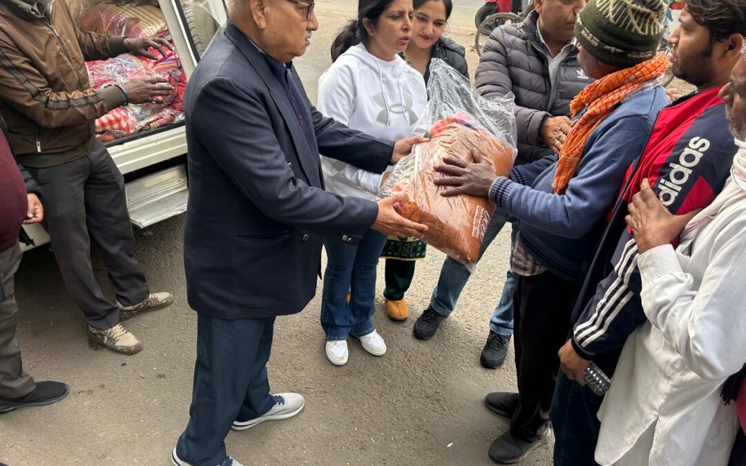 ਸਰਦੀਆਂ ਦੇ ਮੌਸਮ ਦੇ ਮੱਦੇਨਜ਼ਰ, ਇੰਡੀਅਨ ਰੈੱਡ ਕਰਾਸ ਸੋਸਾਇਟੀ, ਯੂ.ਟੀ., ਬ੍ਰਾਂਚ ਚੰਡੀਗੜ੍ਹ ਨੇ ਸ਼੍ਰੀ ਨਿਸ਼ਾਂਤ ਕੁਮਾਰ ਯਾਦਵ, ਆਈ.ਏ.ਐਸ., ਡਿਪਟੀ ਕਮਿਸ਼ਨਰ-ਕਮ-