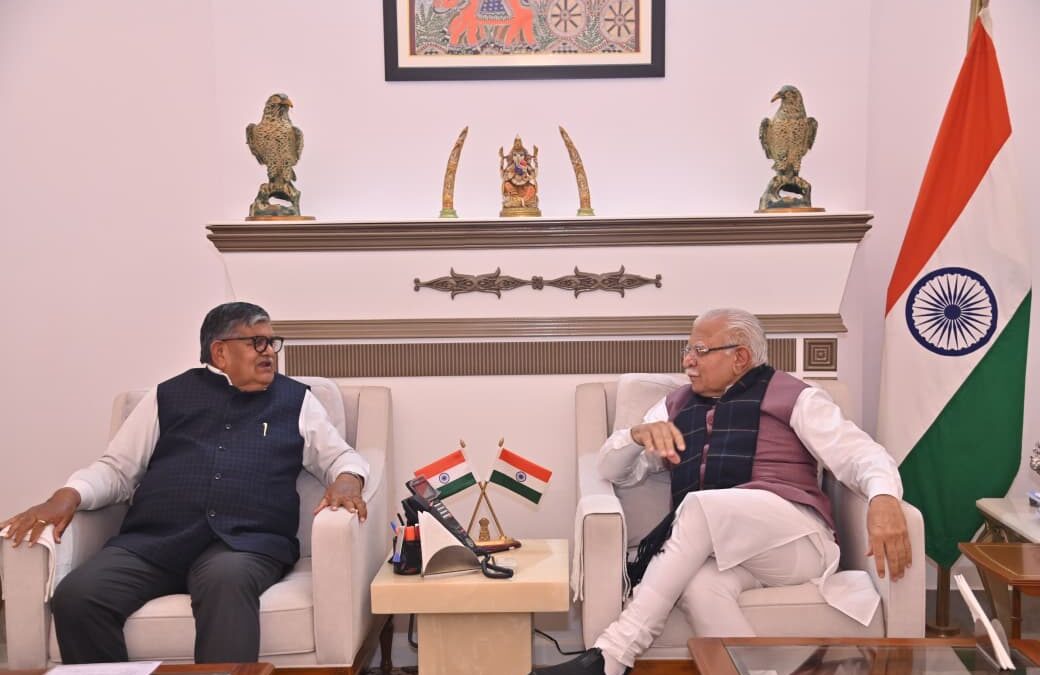 ਪੰਜਾਬ ਦੇ ਰਾਜਪਾਲ ਗੁਲਾਬ ਚੰਦ ਕਟਾਰੀਆ ਨੇ ਦਿੱਲੀ ਵਿੱਚ ਕੇਂਦਰੀ ਮੰਤਰੀਆਂ ਨਾਲ ਮੁਲਾਕਾਤ ਕੀਤੀ; ਪੰਜਾਬ ਅਤੇ ਚੰਡੀਗੜ੍ਹ ਦੇ ਮੁੱਖ ਮੁੱਦਿਆਂ ‘ਤੇ ਚਰਚਾ ਕੀਤੀ