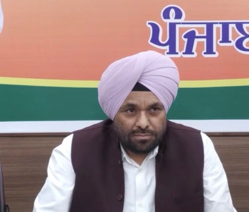 ਮੁੱਖ ਮੰਤਰੀ ਭਗਵੰਤ ਸਿੰਘ ਮਾਨ ਨੂੰ ਪਿਛਲੇ ਦਸ ਸਾਲਾਂ ਦੌਰਾਨ ਪੰਜਾਬ ਵਿੱਚ ਮਨਰੇਗਾ ਦੀਆਂ ਬੇਨਿਯਮੀਆਂ ‘ਤੇ ਇੱਕ ਵਾਈਟ ਪੇਪਰ ਜਾਰੀ ਕਰੇ —- ਪਰਮਜੀਤ  ਕੈਂਥ