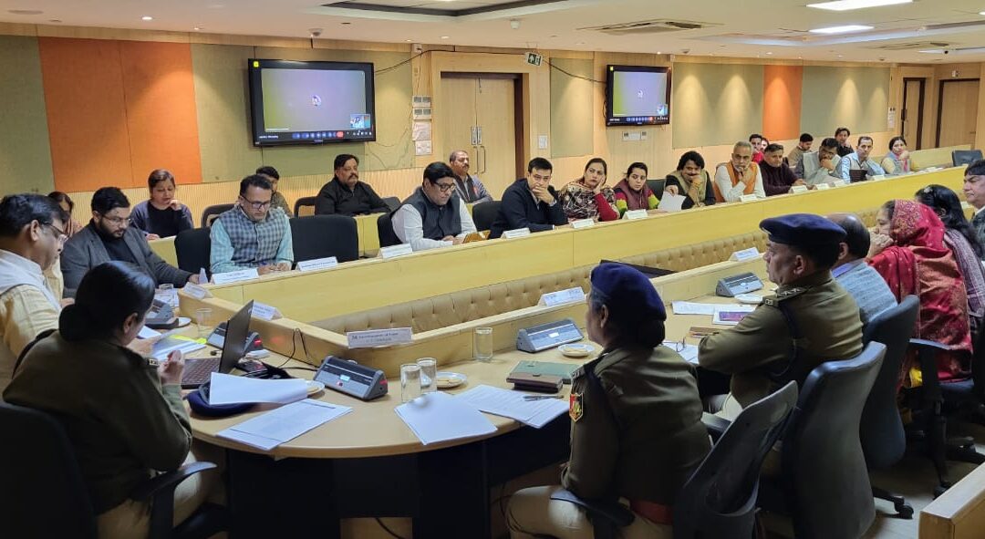 ਅੱਜ ਡਾ. ਖੁਸ਼ਪ੍ਰੀਤ ਕੌਰ, ਡੈਨਿਕਸ, ਸਬ ਡਿਵੀਜ਼ਨਲ ਮੈਜਿਸਟ੍ਰੇਟ (ਈਸਟ)-ਅਤੇ-ਅਸਿਸਟੈਂਟ ਇਲੈਕਟੋਰਲ ਰਜਿਸਟ੍ਰੇਸ਼ਨ ਅਫ਼ਸਰ-04 ਦੀ ਪ੍ਰਧਾਨਗੀ ਵਿੱਚ ਰਾਜਨੀਤਿਕ ਪਾਰਟੀਆਂ ਦੇ ਨੁਮਾਇੰਦਿਆਂ ਨਾਲ ਇੱਕ ਮੀਟਿੰਗ ਆਯੋਜਿਤ ਕੀਤੀ ਗਈ।