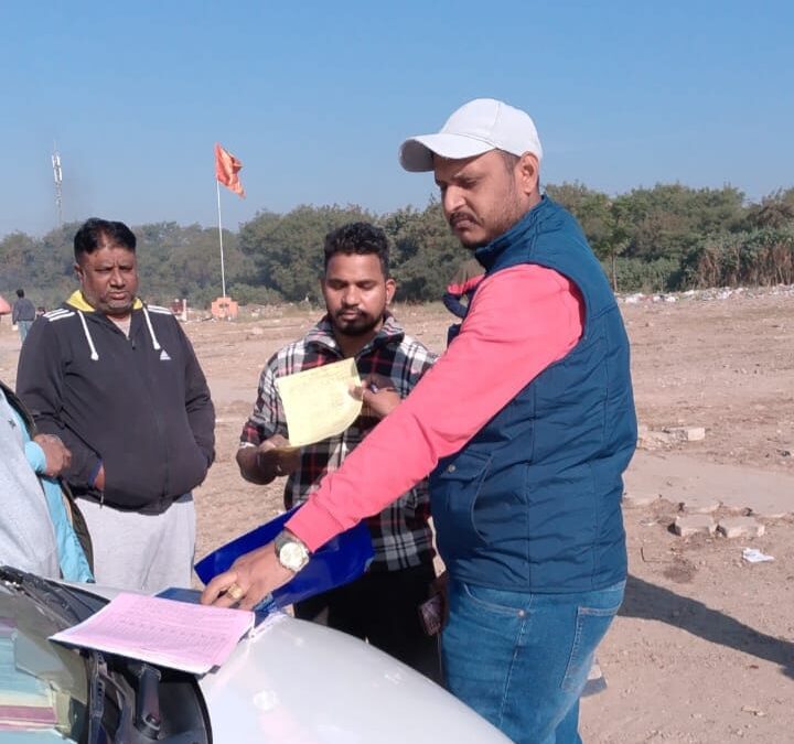 ਨਗਰ ਨਿਗਮ ਚੰਡੀਗੜ੍ਹ ਨੇ ਰਾਮਦਰਬਾਰ ਵਿੱਚ ਗੈਰ-ਕਾਨੂੰਨੀ ਮਲਬਾ ਡੰਪਿੰਗ ‘ਤੇ ਕਾਰਵਾਈ ਕੀਤੀ, ਭਾਰੀ ਜੁਰਮਾਨਾ ਲਗਾਇਆ