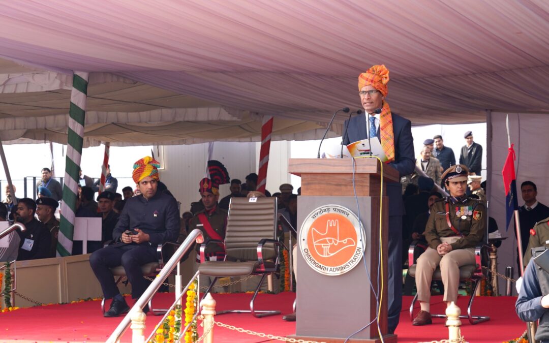 ਚੰਡੀਗੜ੍ਹ ਪ੍ਰਸ਼ਾਸਨ ਨੇ ਸੈਕਟਰ 17 ਦੇ ਪਰੇਡ ਗਰਾਊਂਡ ਵਿਖੇ 77ਵਾਂ ਗਣਤੰਤਰ ਦਿਵਸ ਦੇਸ਼ ਭਗਤੀ ਦੇ ਜੋਸ਼ ਨਾਲ ਮਨਾਇਆ