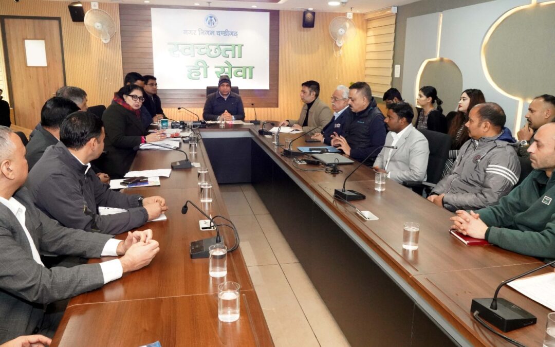 ਐਮਸੀ ਕਮਿਸ਼ਨਰ ਨੇ ਥੋਕ ਰਹਿੰਦ-ਖੂੰਹਦ ਪ੍ਰਬੰਧਨ ਅਤੇ ਅੱਗ ਸੁਰੱਖਿਆ ਪਾਲਣਾ ਦੀ ਸਮੀਖਿਆ ਕੀਤੀ; ਉਲੰਘਣਾਵਾਂ ਪ੍ਰਤੀ ਜ਼ੀਰੋ ਸਹਿਣਸ਼ੀਲਤਾ ਨੂੰ ਦੁਹਰਾਇਆ