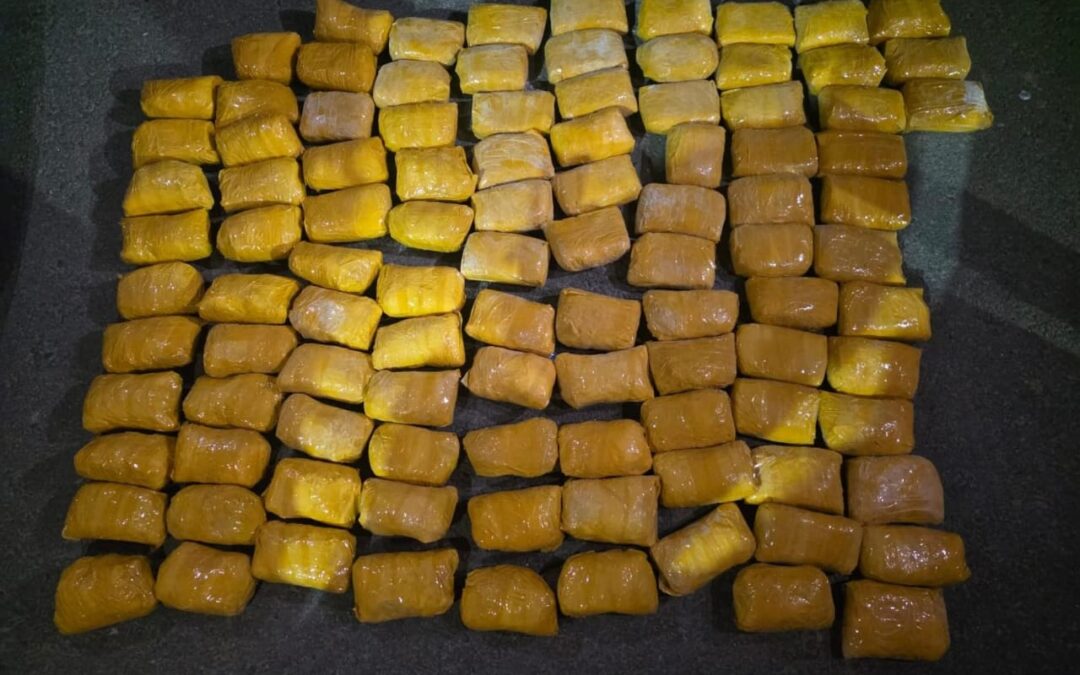 ਅੰਮ੍ਰਿਤਸਰ ਵਿੱਚ ਸਰਹੱਦ ਪਾਰੋਂ ਚੱਲ ਰਹੇ ਨਾਰਕੋ-ਤਸਕਰੀ ਨੈੱਟਵਰਕ ਨਾਲ ਜੁੜੇ ਦੋ ਵਿਅਕਤੀ 51.5 ਕਿਲੋਗ੍ਰਾਮ ਹੈਰੋਇਨ ਸਮੇਤ ਕਾਬੂ