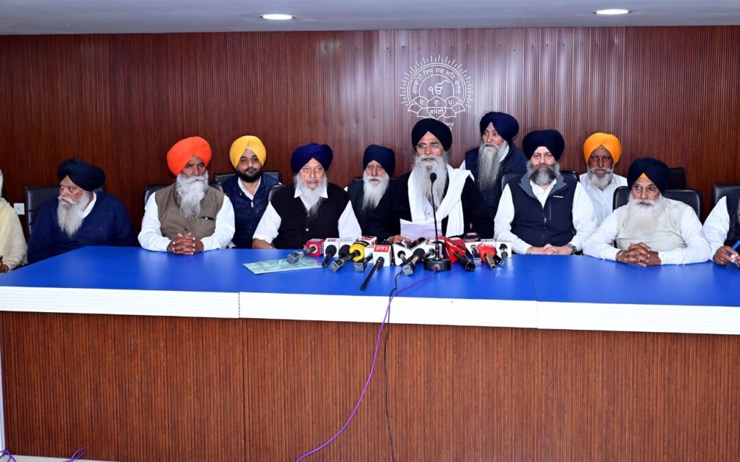 ਸ਼੍ਰੋਮਣੀ ਕਮੇਟੀ ਦੀ ਅੰਤ੍ਰਿੰਗ ਕਮੇਟੀ ਨੇ ਸਿੰਘ ਸਾਹਿਬ ਗਿਆਨੀ ਰਘਬੀਰ ਸਿੰਘ ਨੂੰ ਸਰਵਿਸ ਤੋਂ ਕੀਤਾ ਰਿਟਾਇਰ