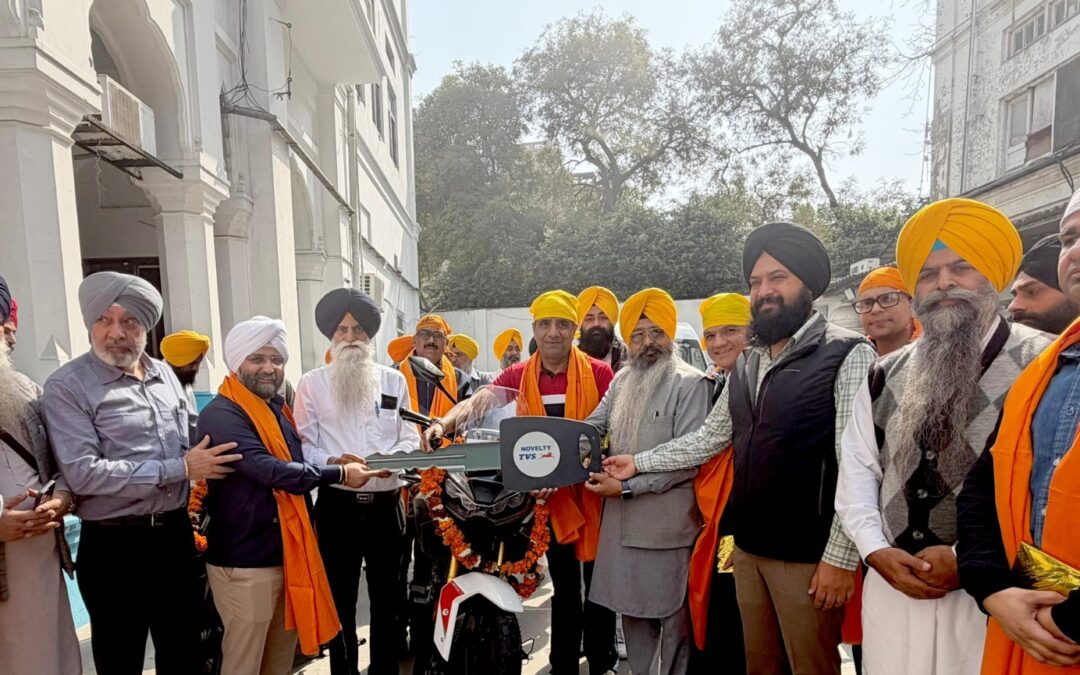 ਸੱਚਖੰਡ ਸ੍ਰੀ ਹਰਿਮੰਦਰ ਸਾਹਿਬ ਵਿਖੇ ਟੀਵੀਐਸ ਕੰਪਨੀ ਵੱਲੋਂ 4 ਦੋ ਪਹੀਆ ਵਾਹਨ ਭੇਟ